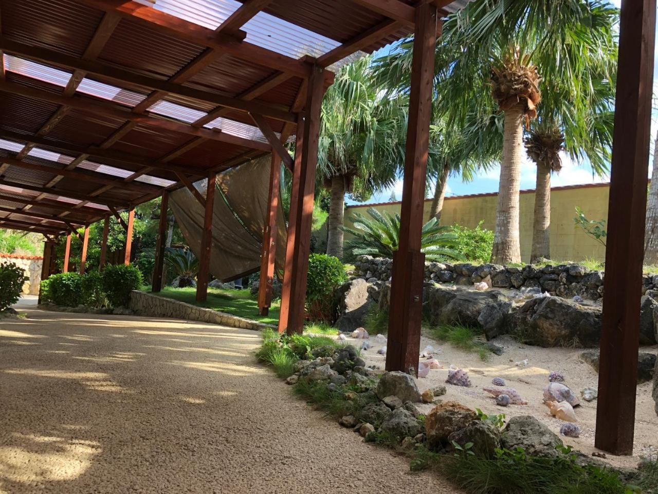 Nagahama Beach Resort Kanon Nakijin Eksteriør billede